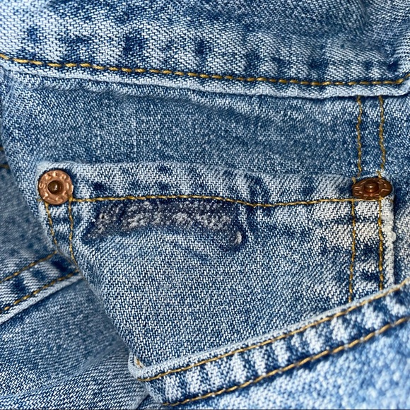 Y2K-10-1998-Vintage Levi’s boxy fit short size 34 - Picture 15 of 15